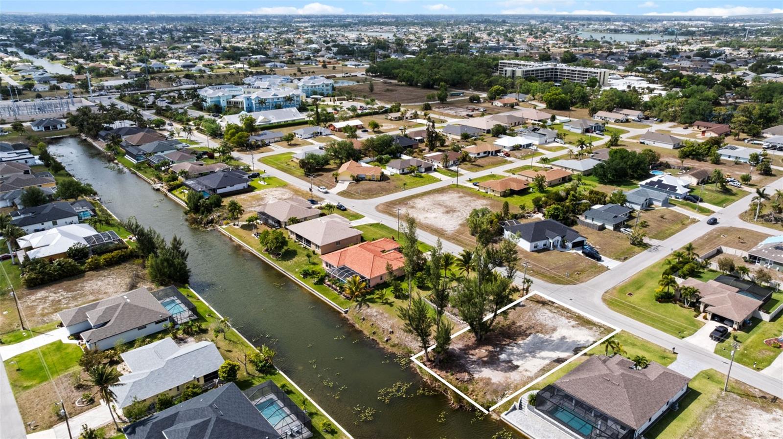 Image 4 of 7 For 216 15th Terrace