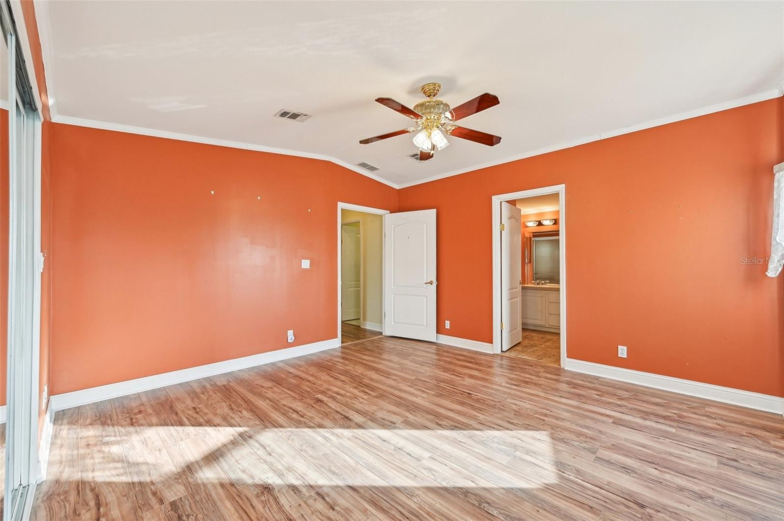 Image 15 of 47 For 724 Blackburn Boulevard
