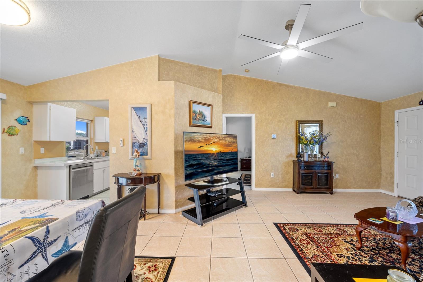 Image 6 of 28 For 25313 Durango Court
