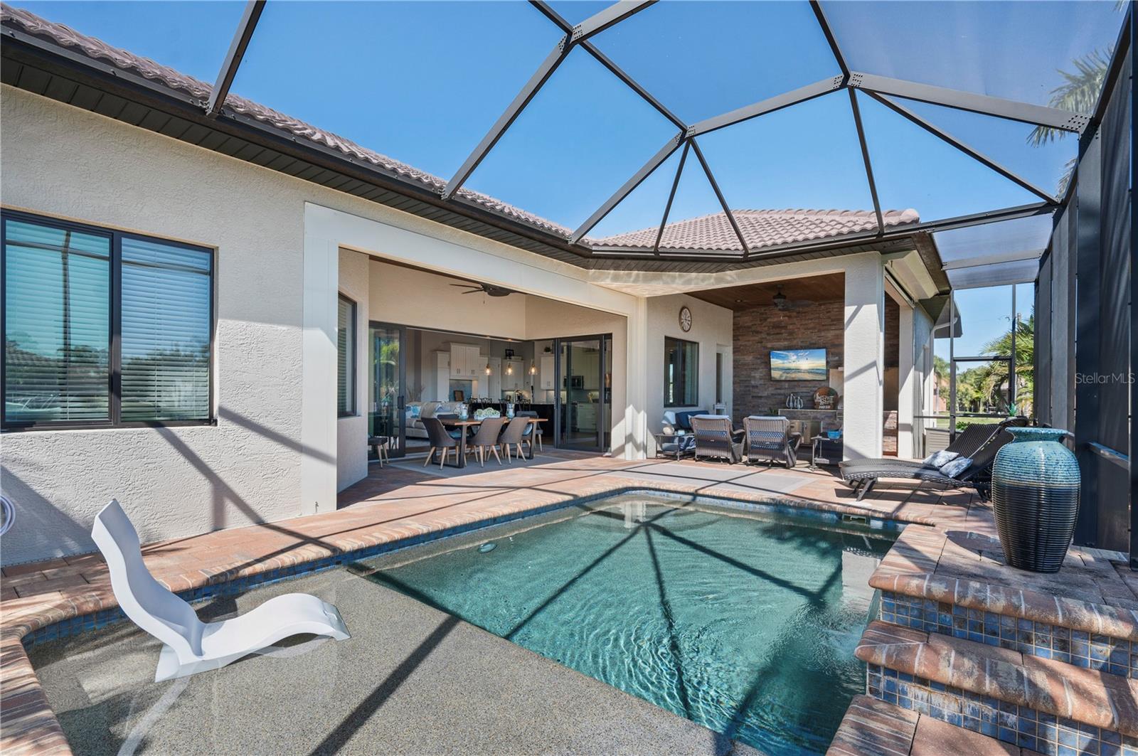 Image 21 of 32 For 347 Portofino Dr