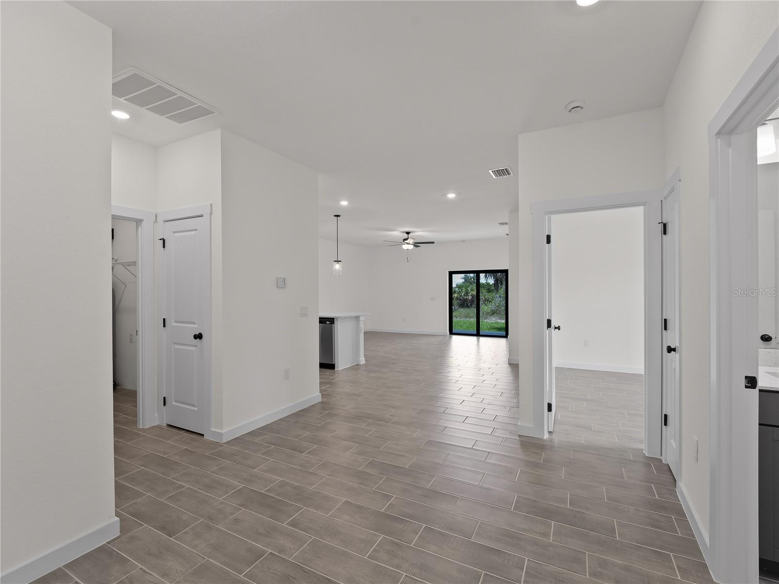 Image 10 of 80 For 14449 Appleton Boulevard