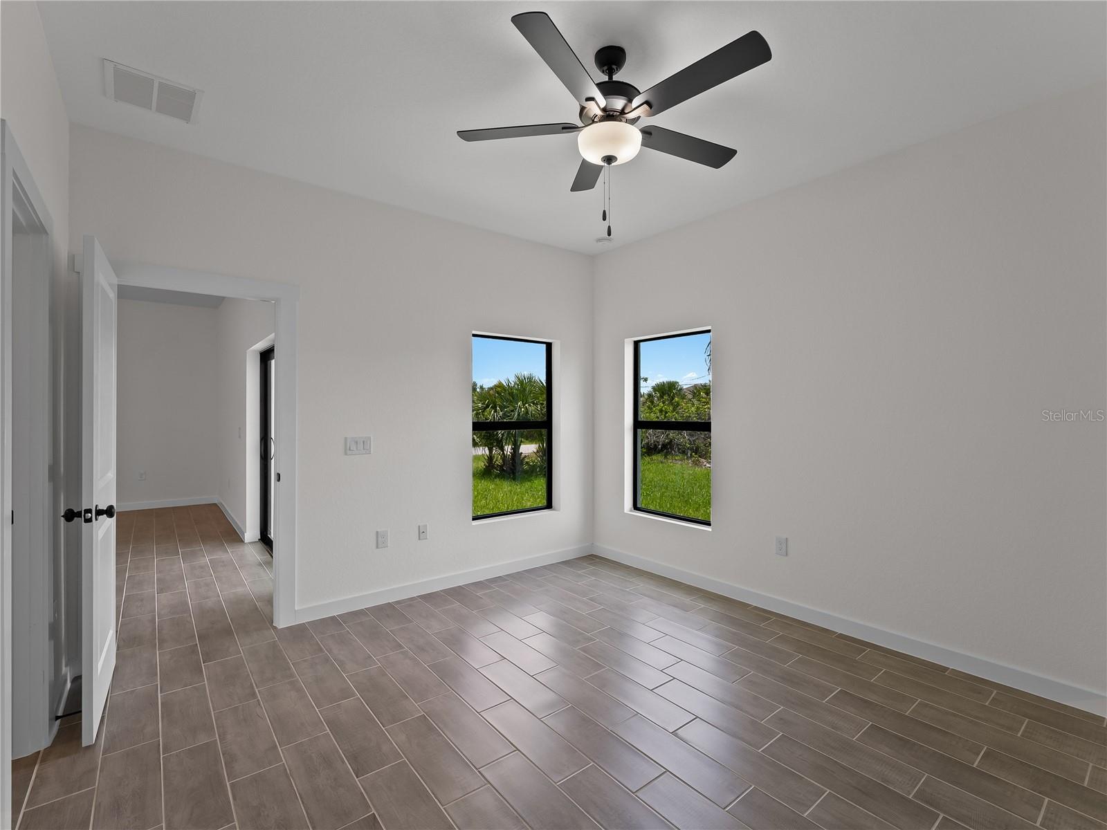 Image 11 of 80 For 14449 Appleton Boulevard