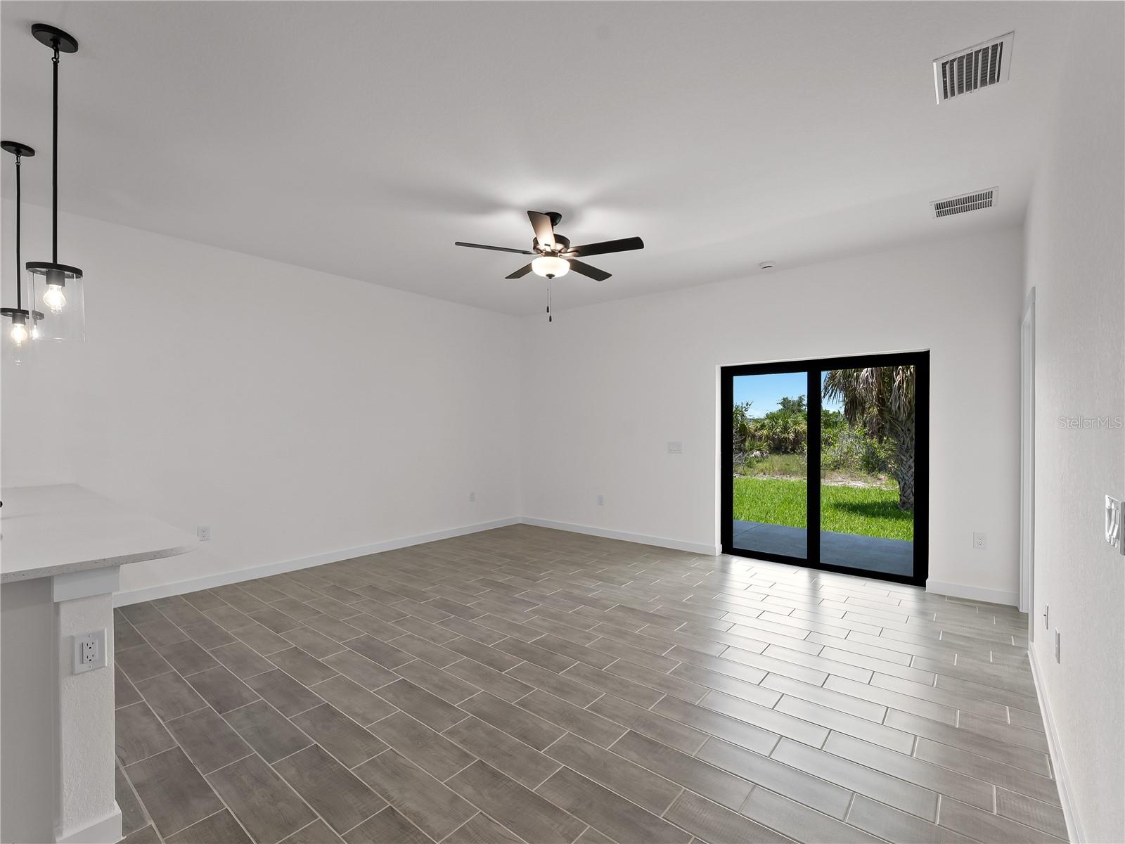 Image 18 of 80 For 14449 Appleton Boulevard