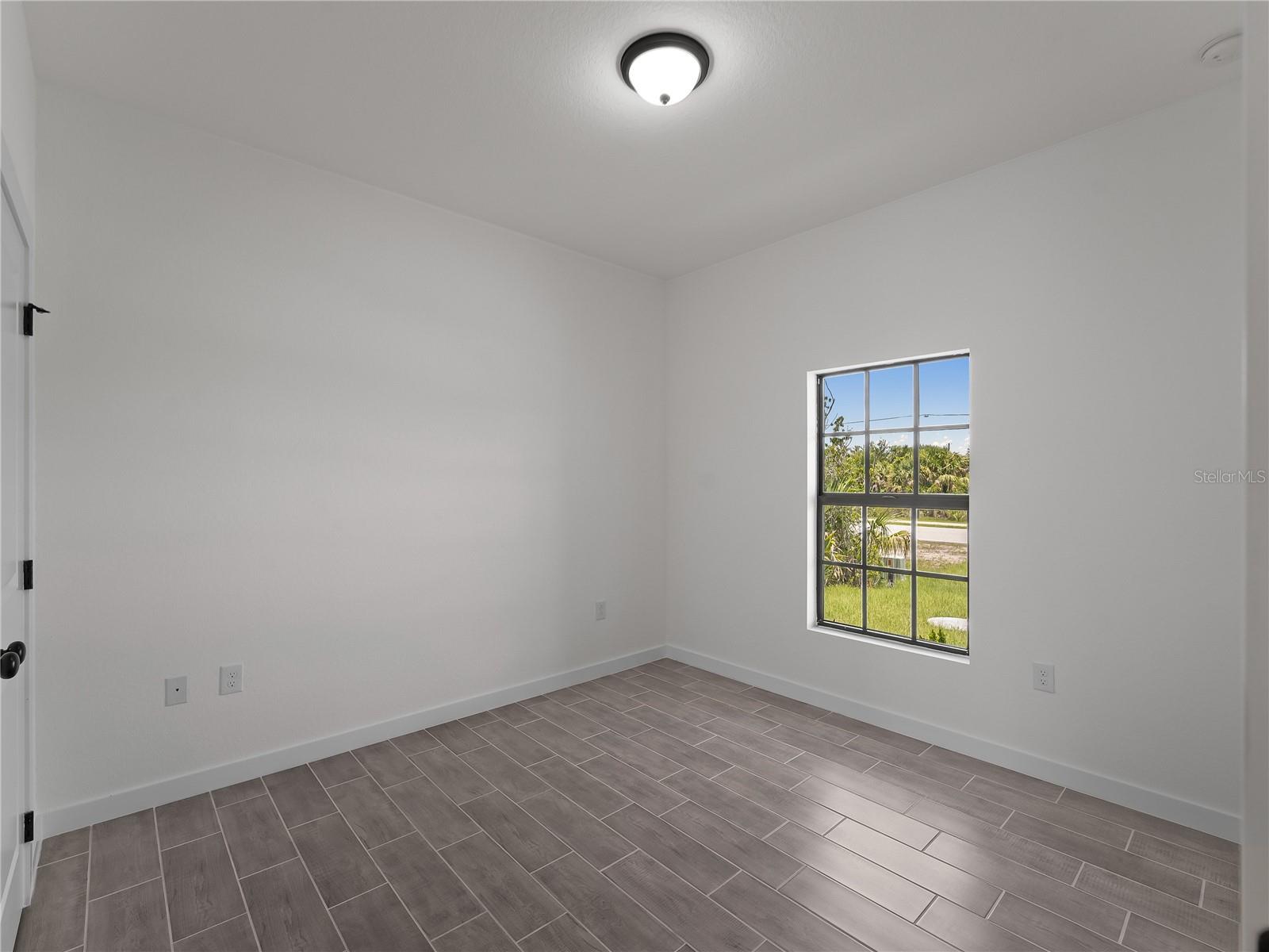 Image 20 of 80 For 14449 Appleton Boulevard