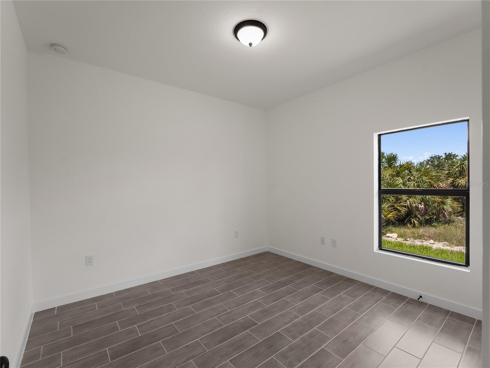 Image 21 of 80 For 14449 Appleton Boulevard