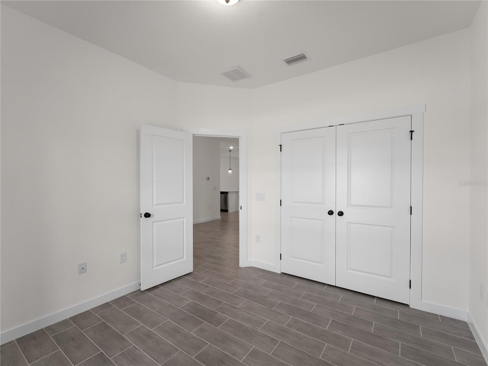 Image 22 of 80 For 14449 Appleton Boulevard