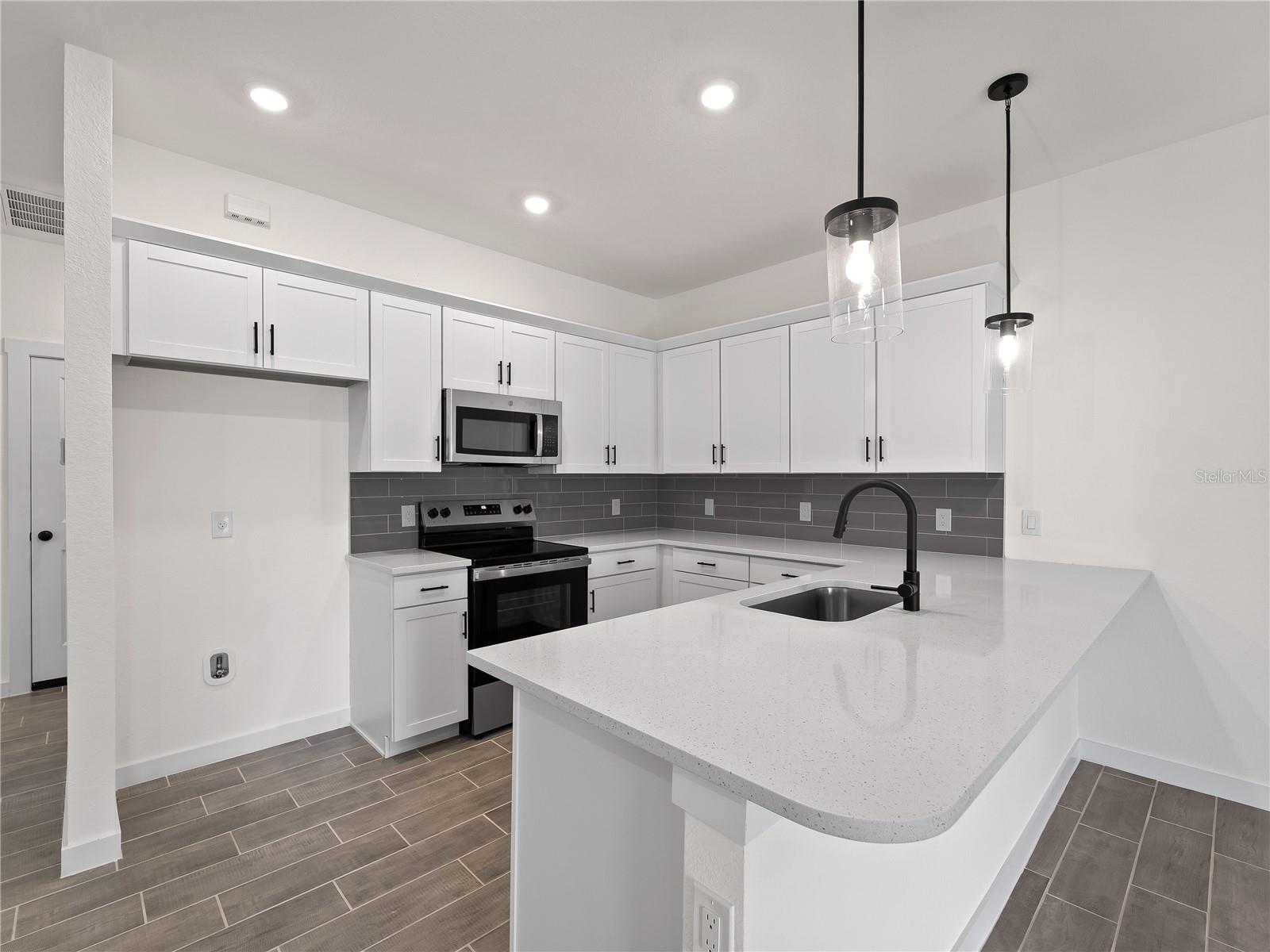 Image 4 of 80 For 14449 Appleton Boulevard