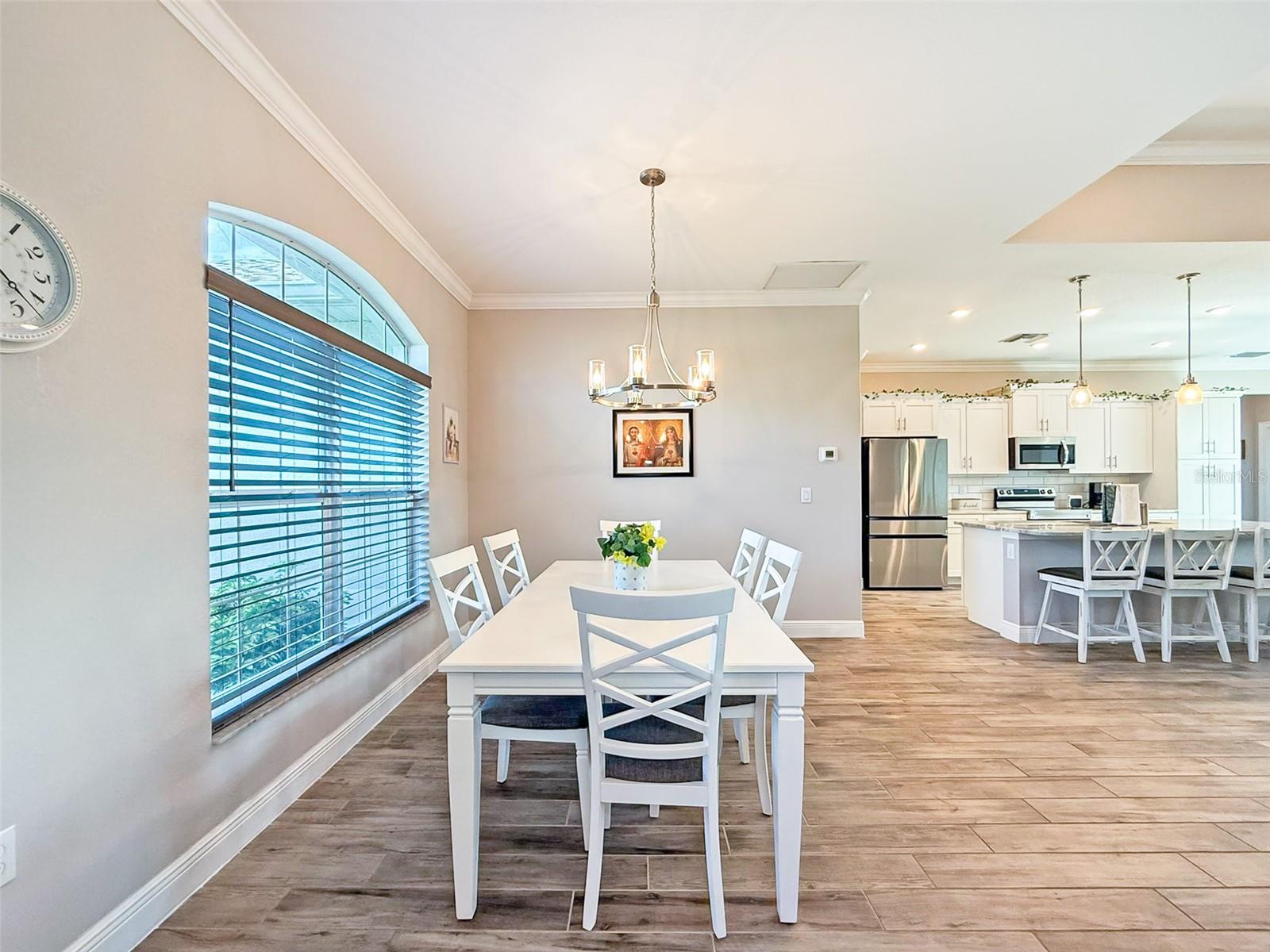 Image 10 of 32 For 25428 Islas Drive