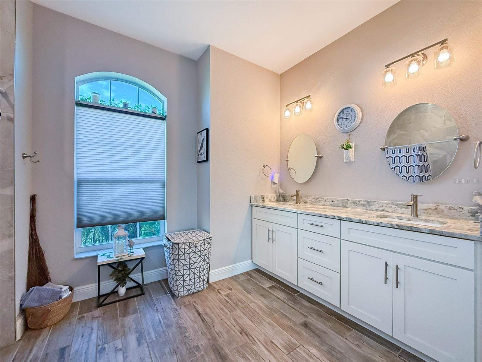 Image 21 of 32 For 25428 Islas Drive