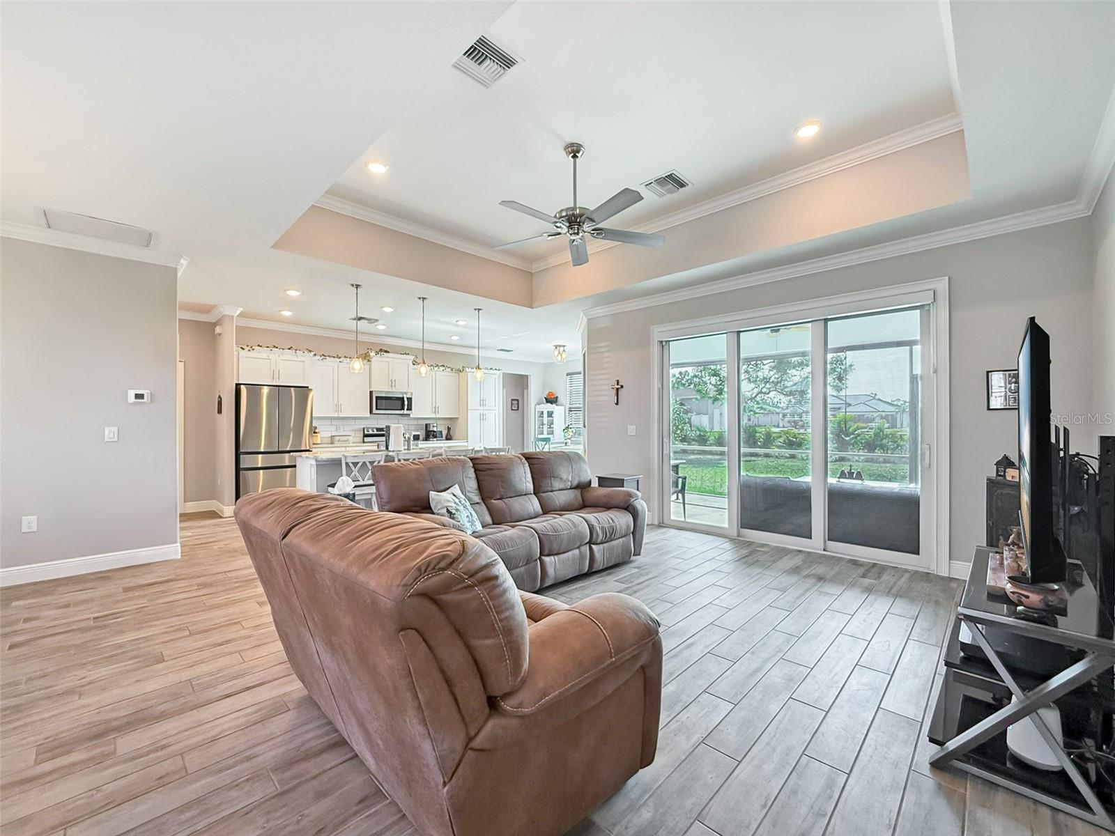 Image 4 of 32 For 25428 Islas Drive