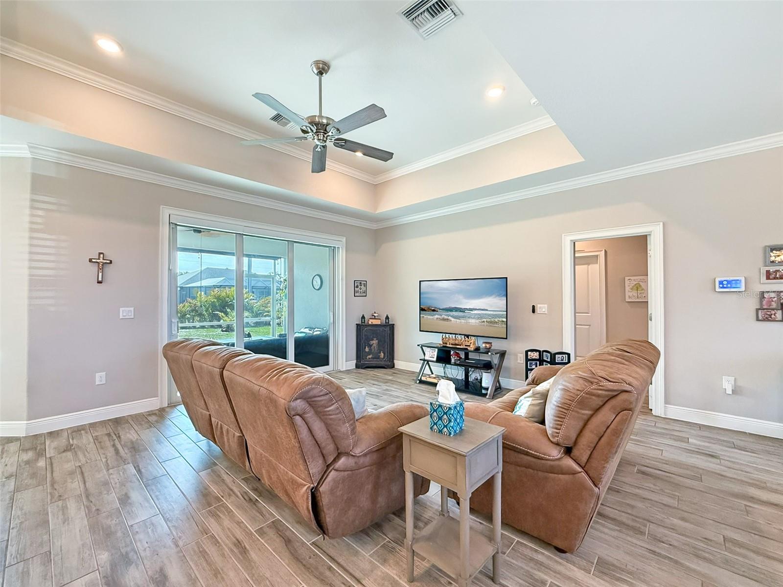 Image 5 of 32 For 25428 Islas Drive