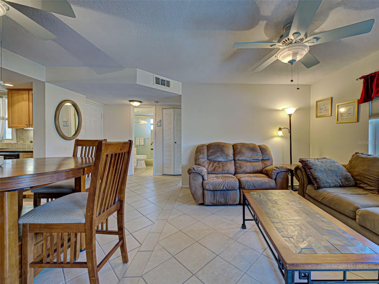 Image 16 of 35 For 19505 Quesada Avenue Ee202
