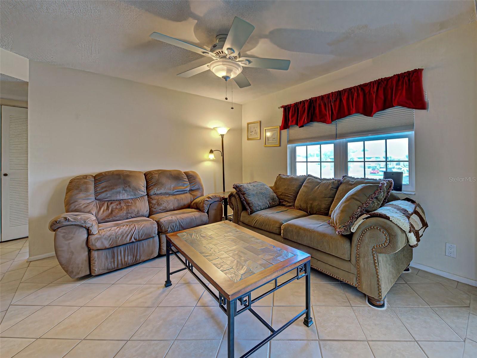Image 17 of 35 For 19505 Quesada Avenue Ee202