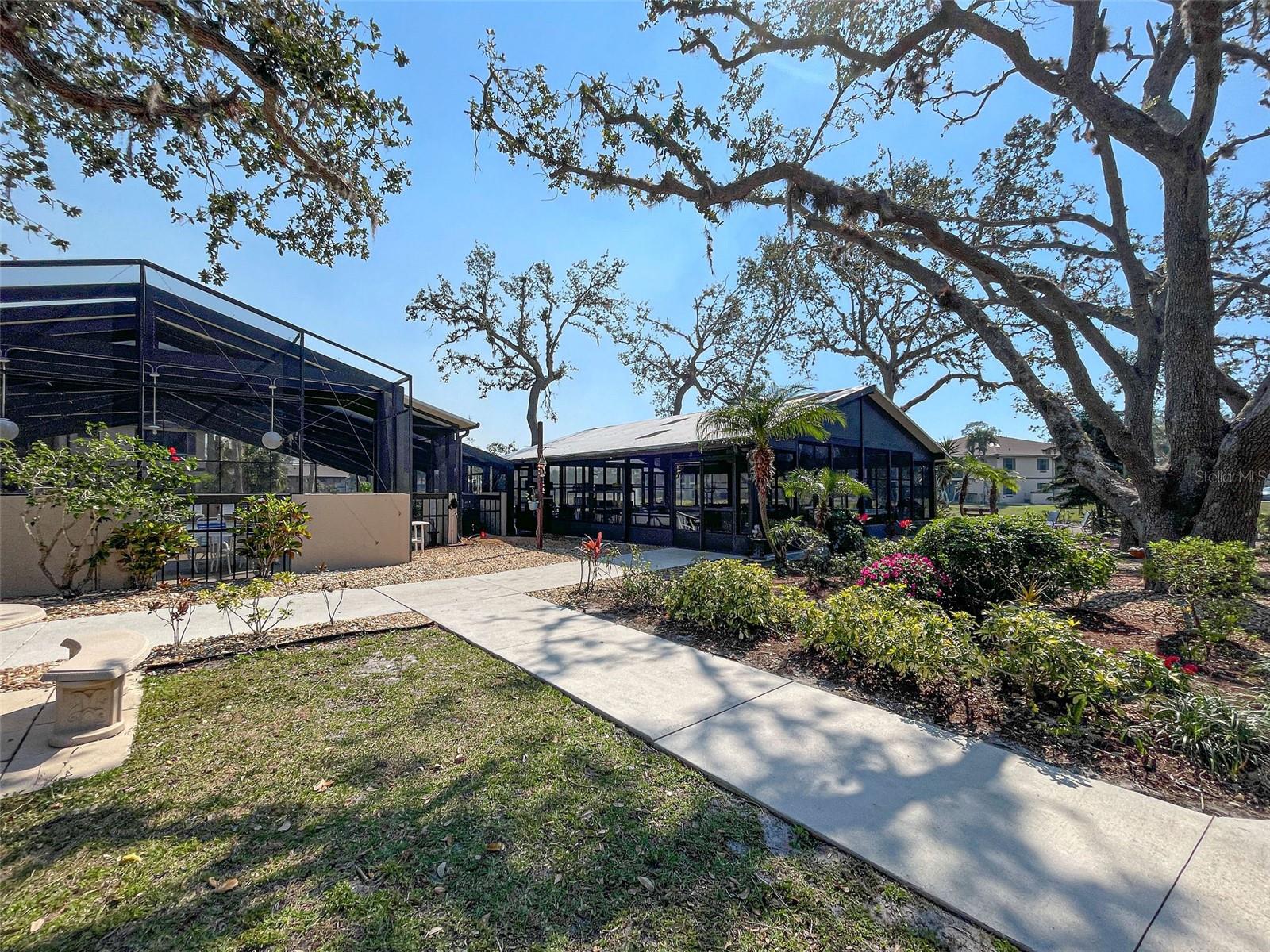 Image 33 of 35 For 19505 Quesada Avenue Ee202