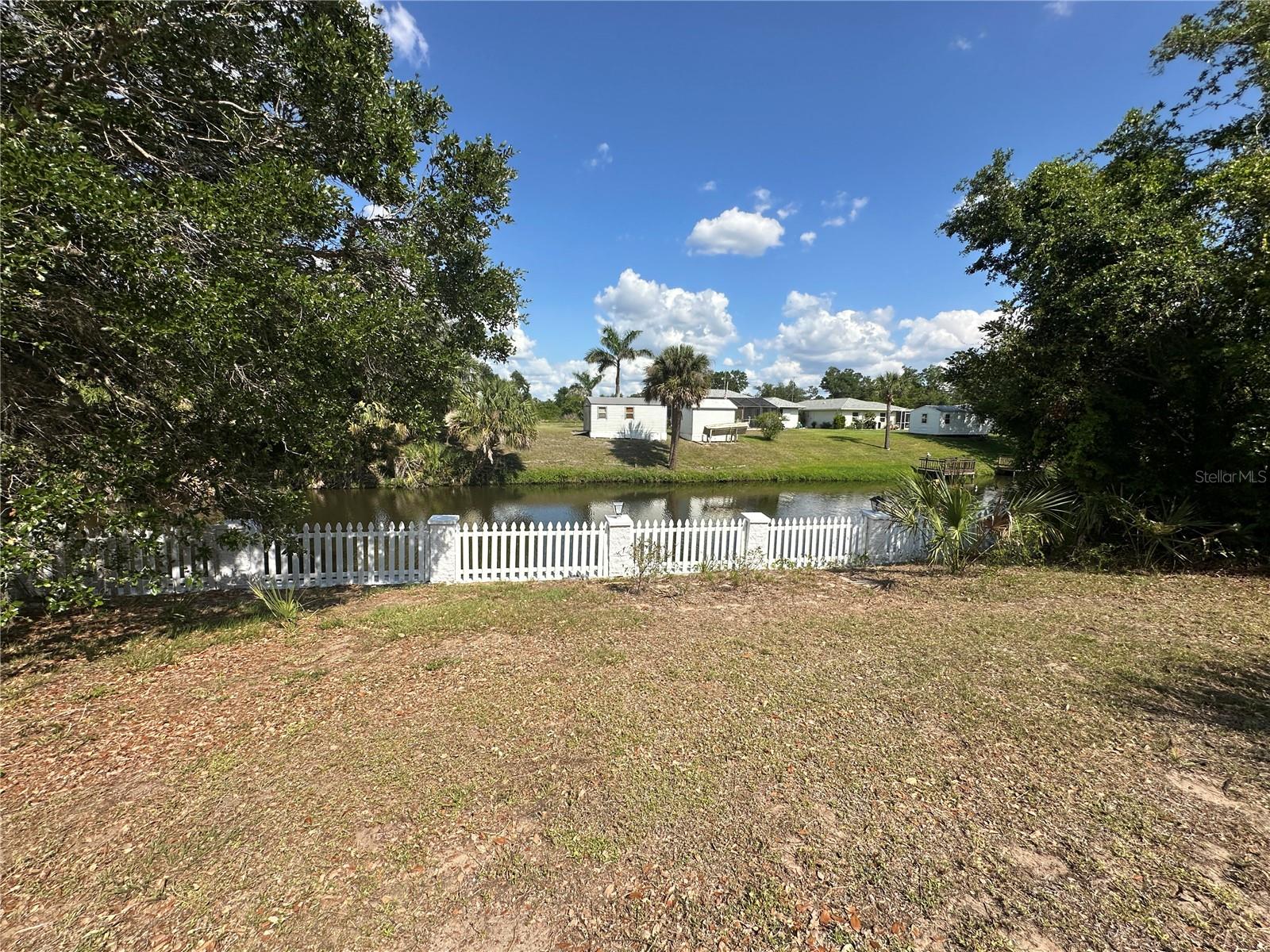 Image 4 of 33 For 1022 Waterside Street