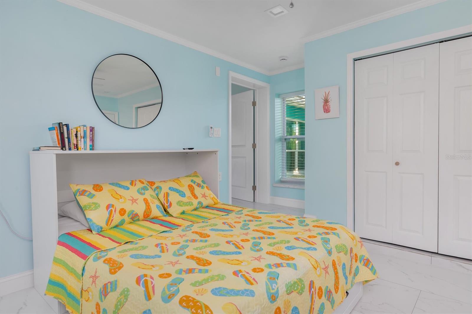 Image 25 of 59 For 1960 Marion Avenue