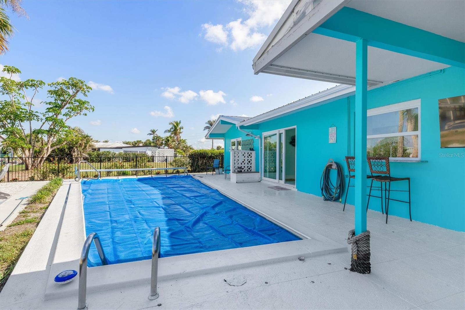 Image 39 of 59 For 1960 Marion Avenue