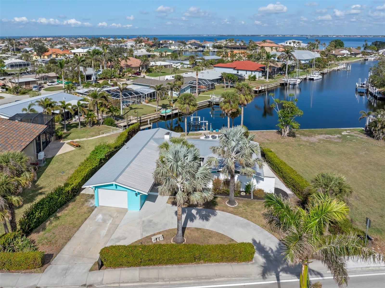 Image 43 of 59 For 1960 Marion Avenue