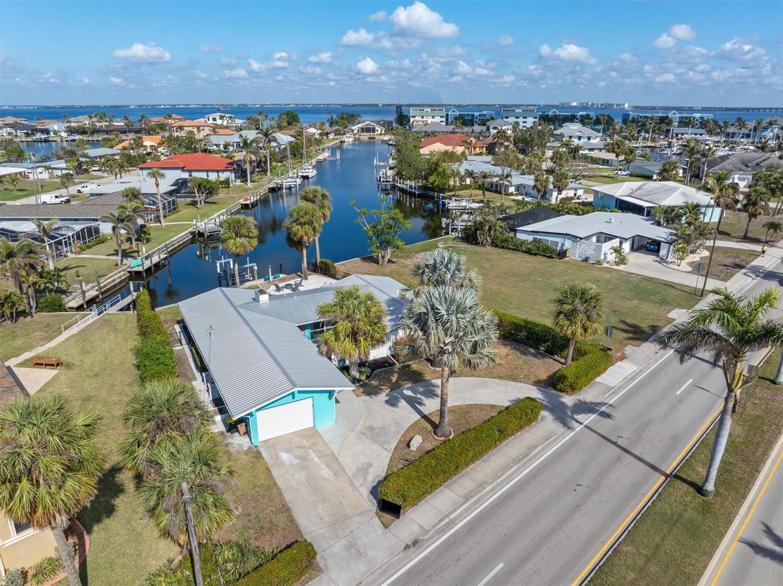 Image 44 of 59 For 1960 Marion Avenue