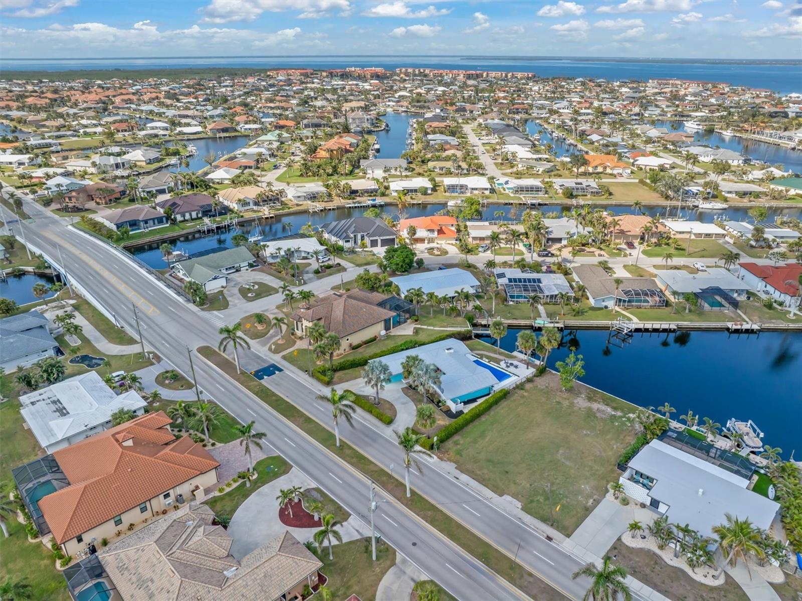 Image 52 of 59 For 1960 Marion Avenue