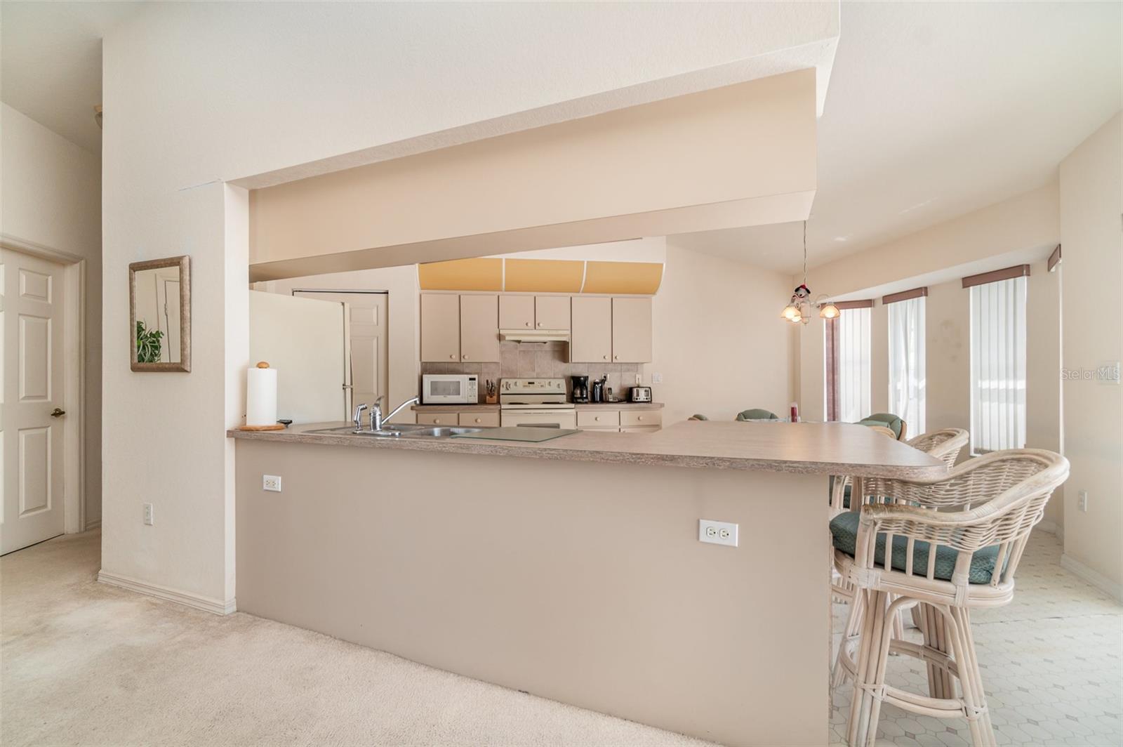 Image 16 of 33 For 18379 Edgewater Drive