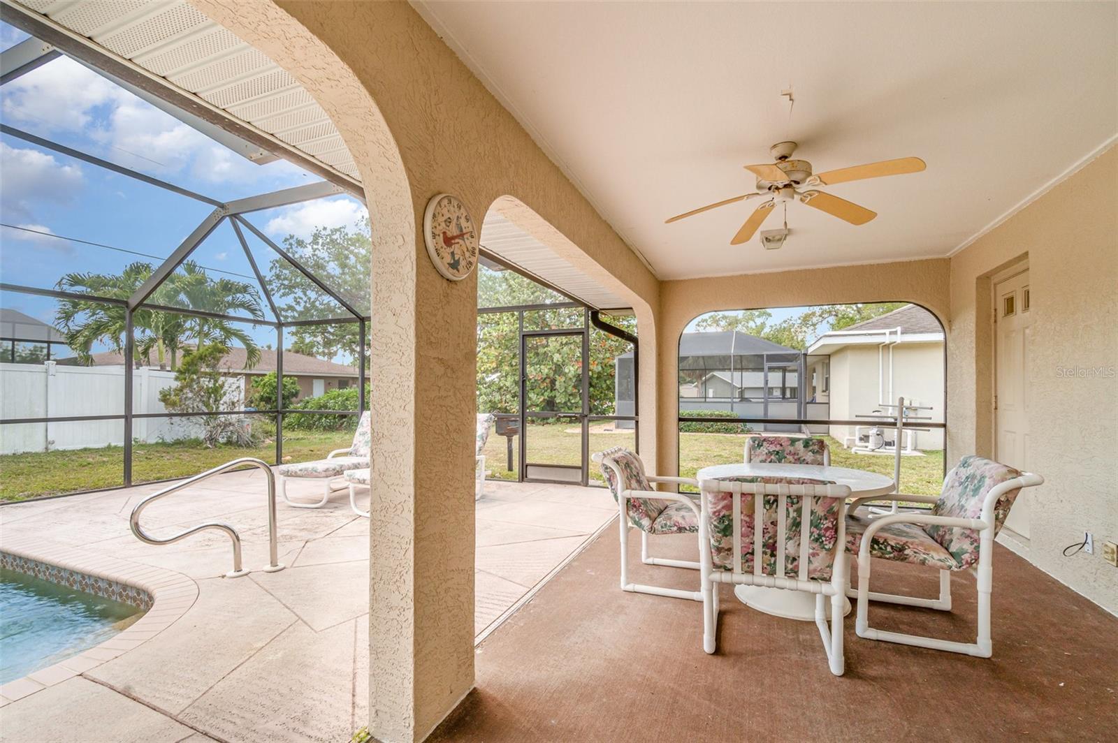 Image 24 of 33 For 18379 Edgewater Drive