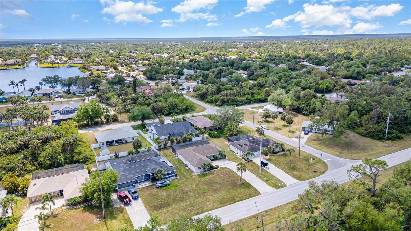 Image 30 of 33 For 18379 Edgewater Drive