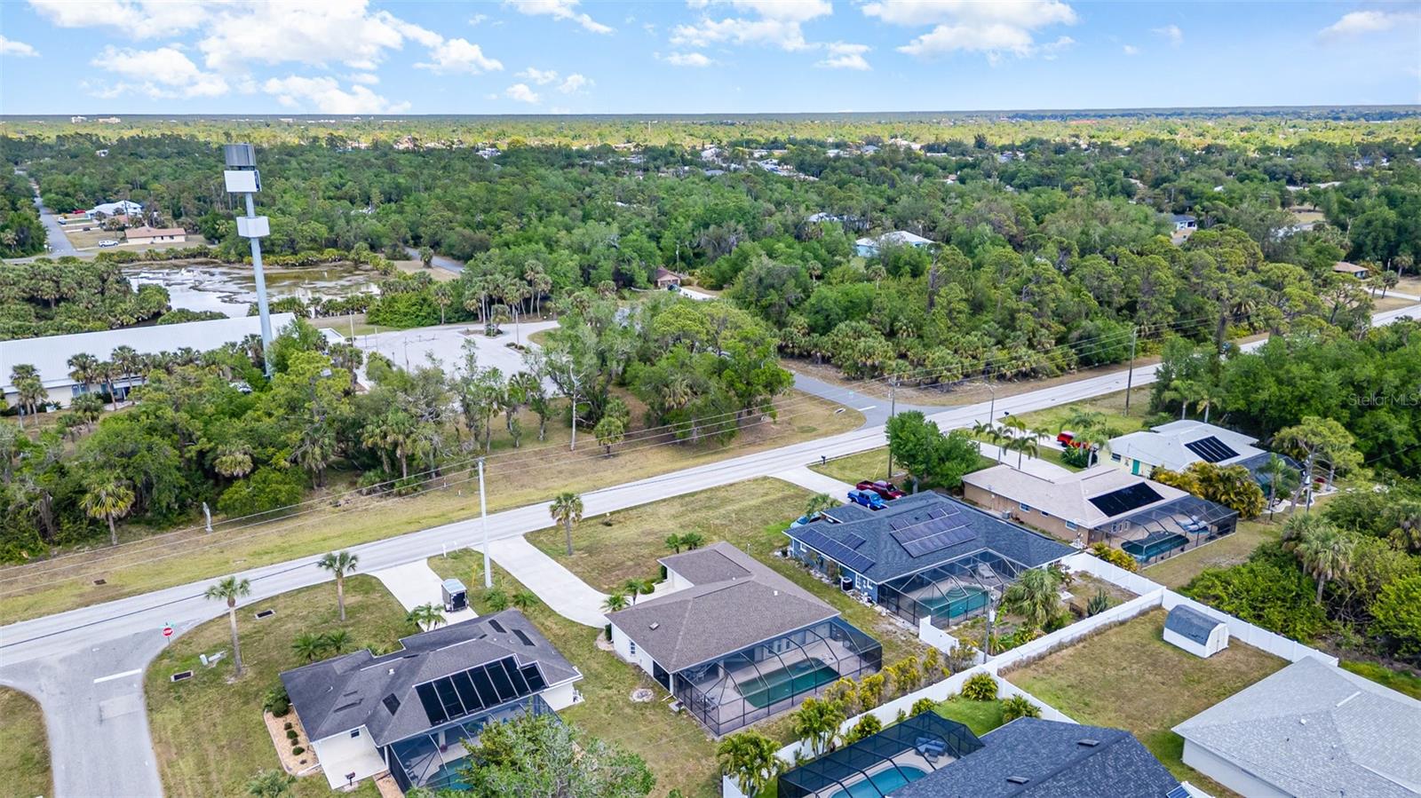 Image 32 of 33 For 18379 Edgewater Drive