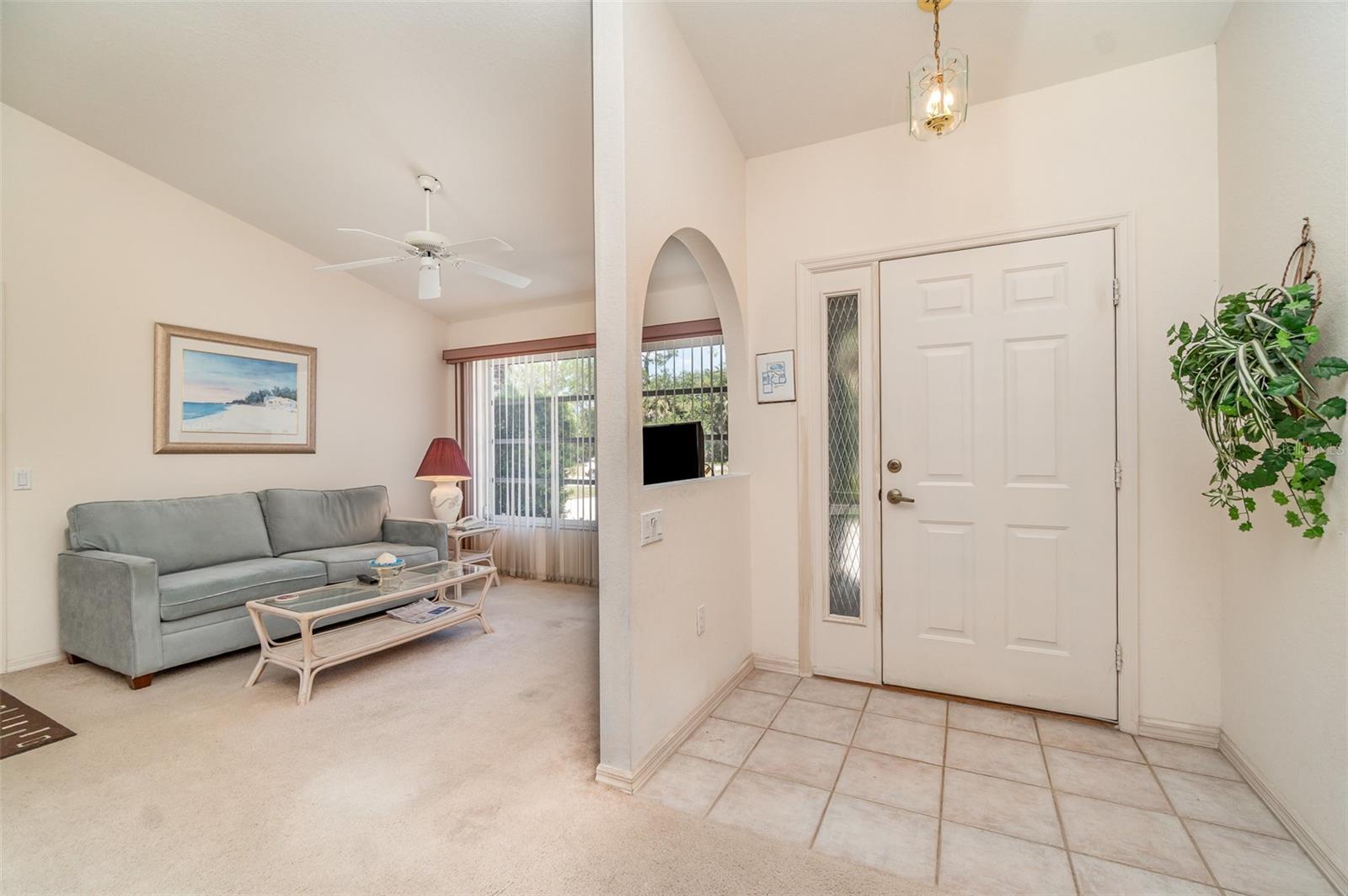 Image 5 of 33 For 18379 Edgewater Drive