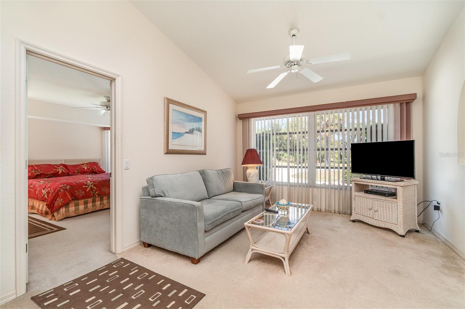 Image 6 of 33 For 18379 Edgewater Drive