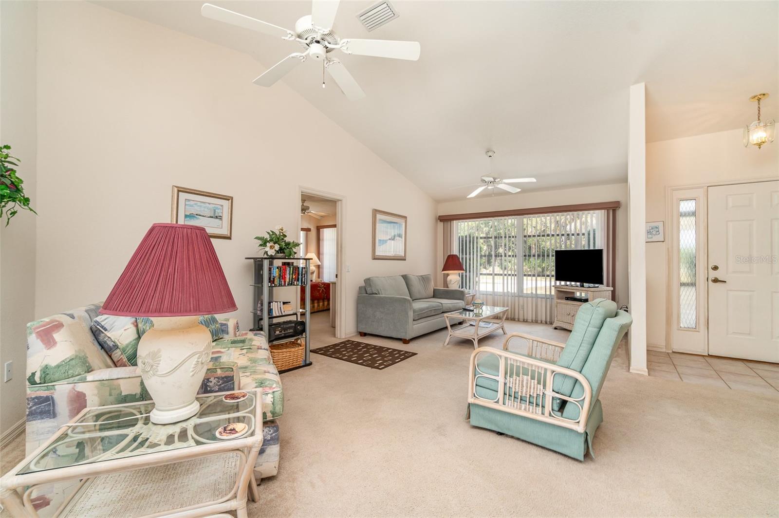 Image 7 of 33 For 18379 Edgewater Drive