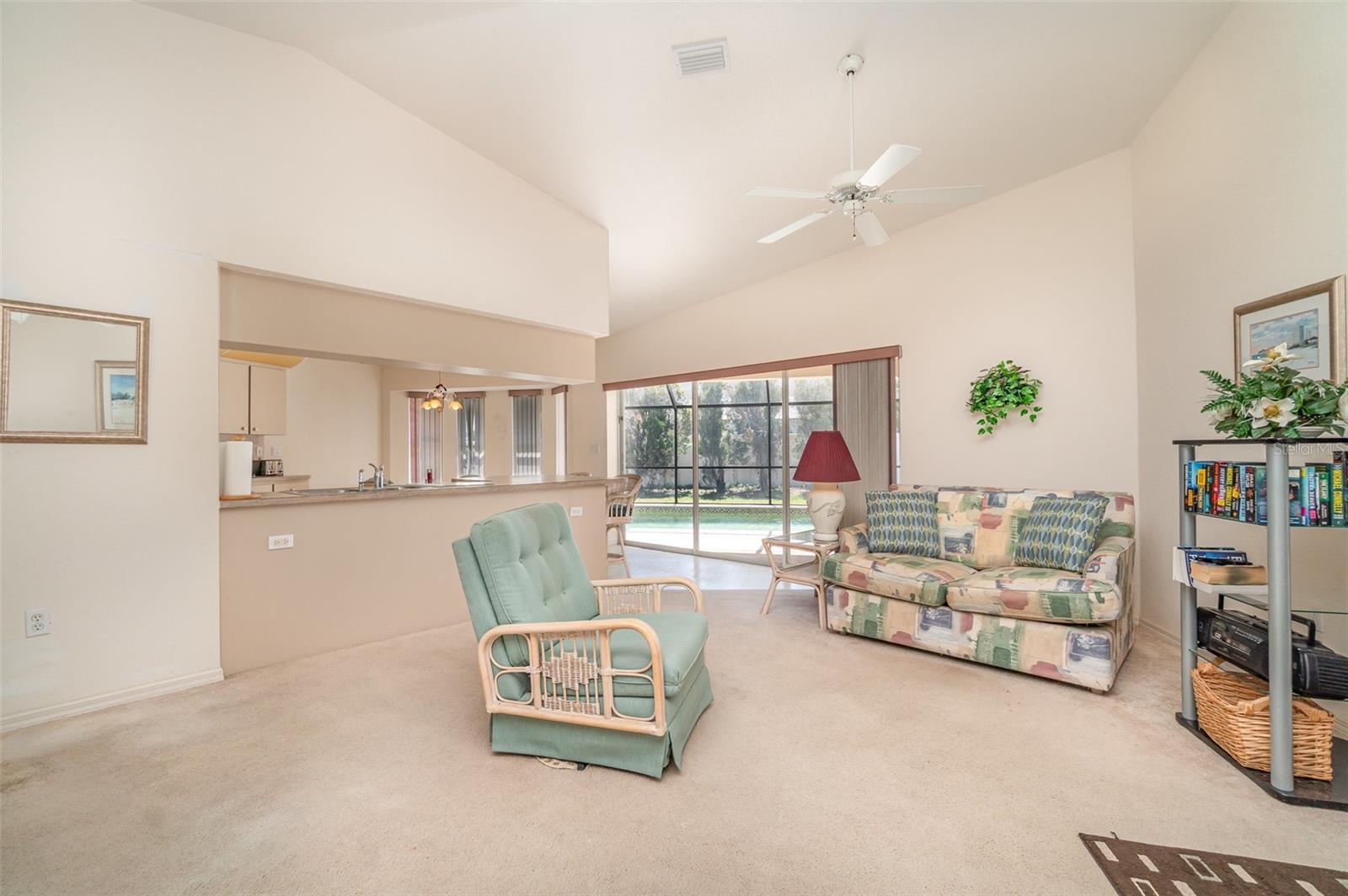 Image 8 of 33 For 18379 Edgewater Drive