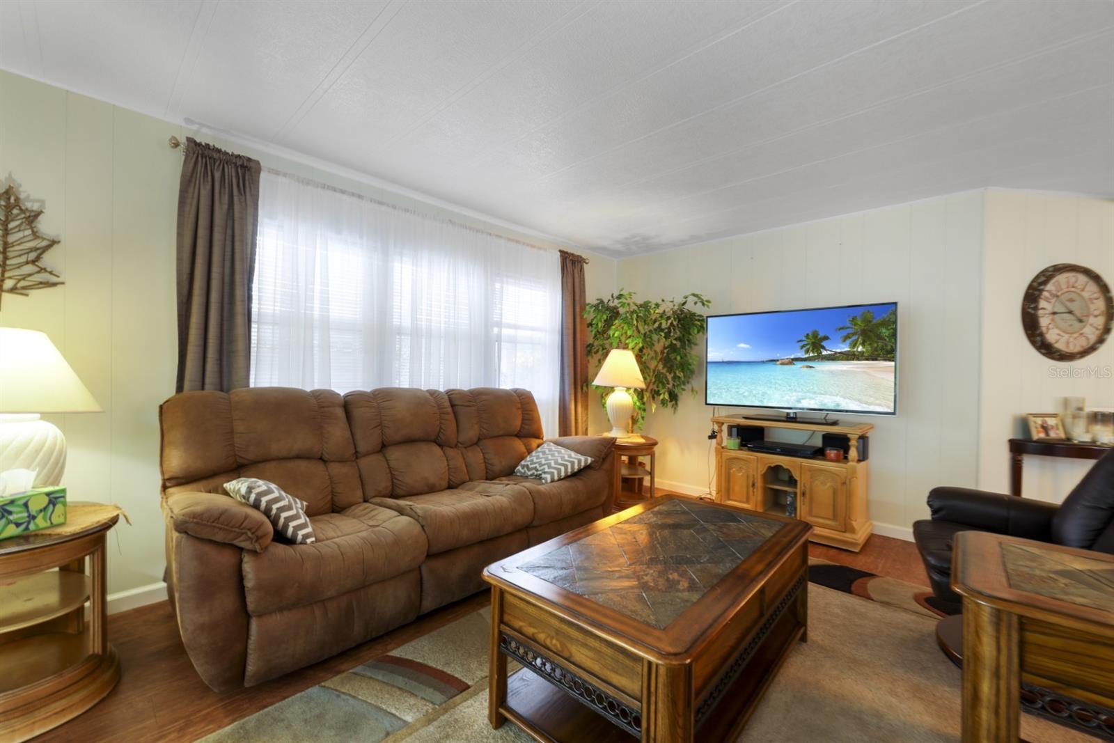 Image 13 of 98 For 2100 Kings Highway 452