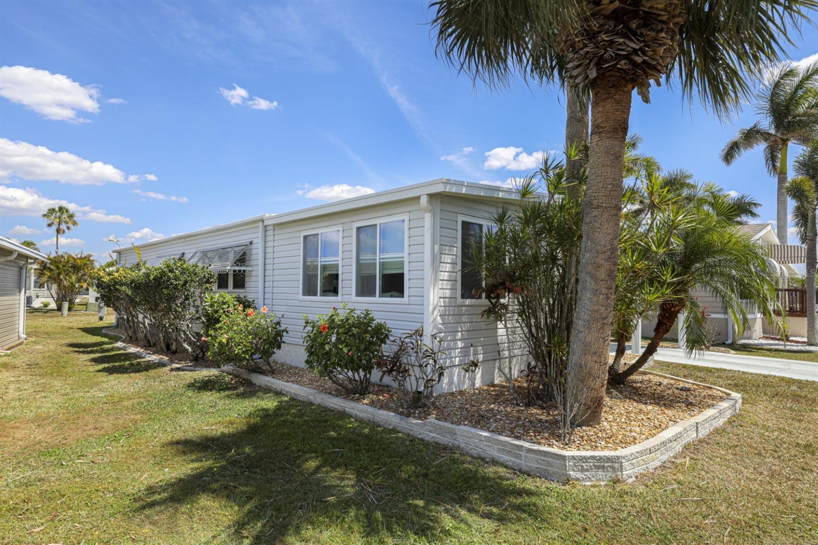Image 4 of 98 For 2100 Kings Highway 452