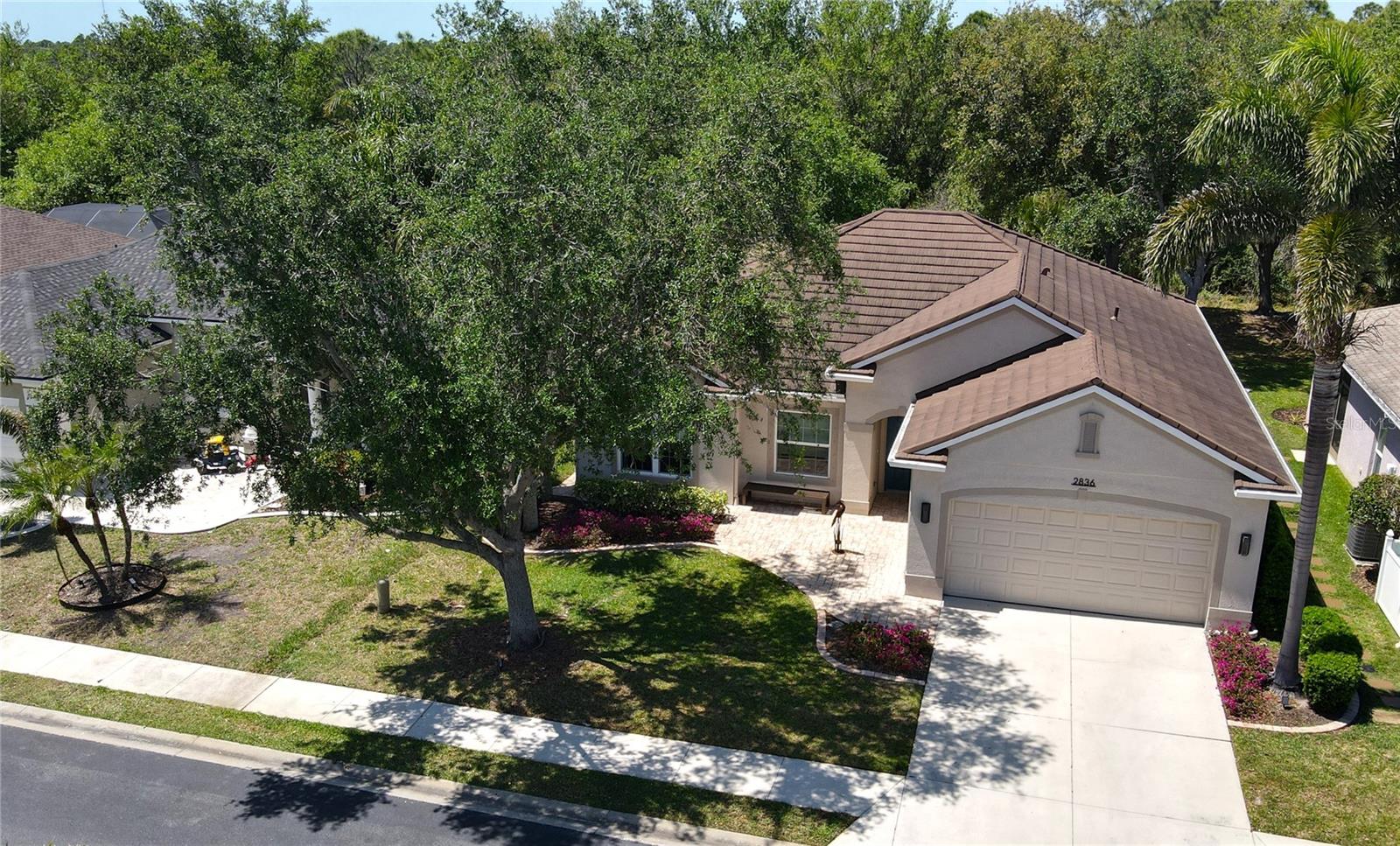 Image 35 of 44 For 2836 Suncoast Lakes Boulevard