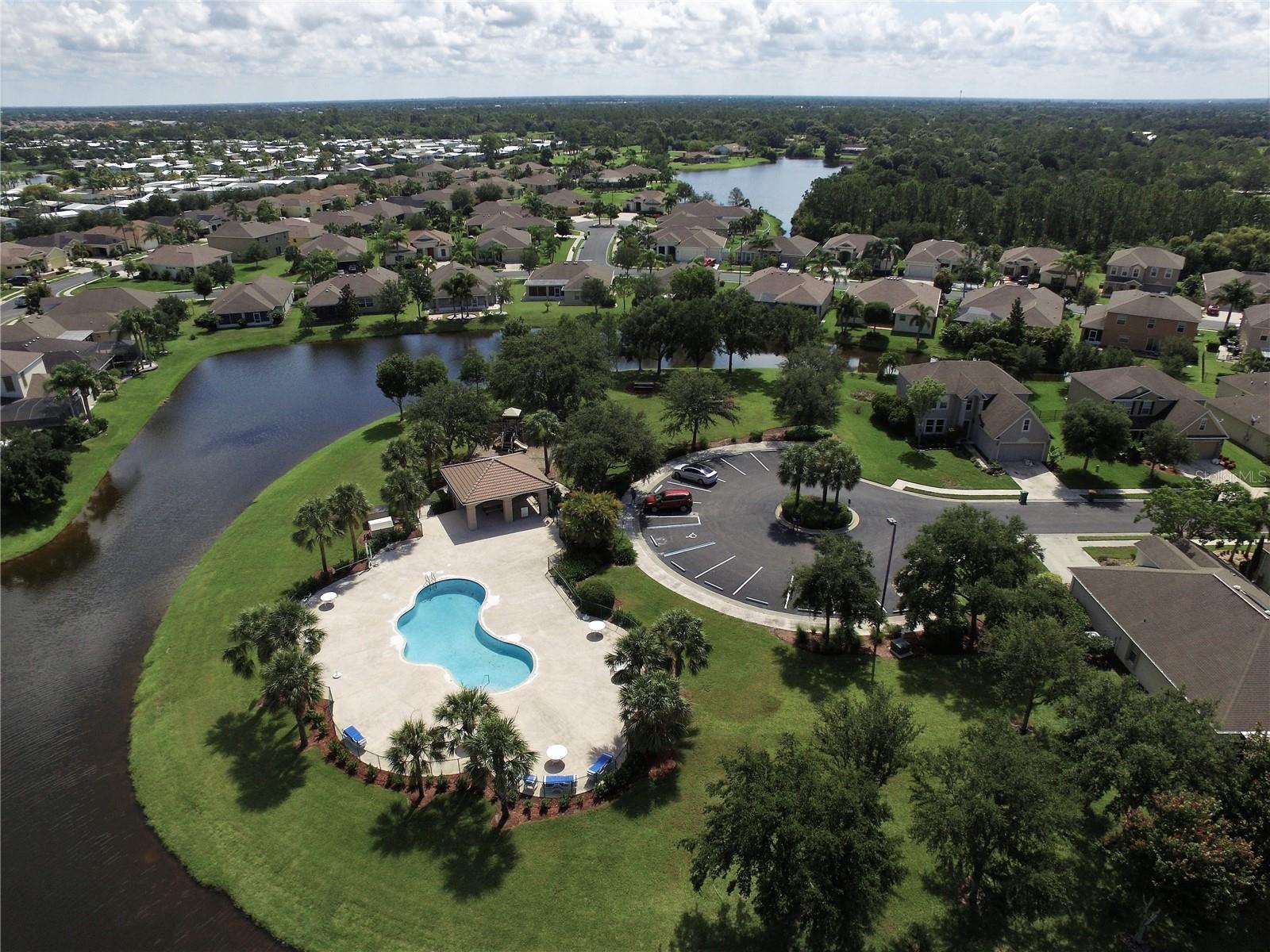 Image 41 of 44 For 2836 Suncoast Lakes Boulevard