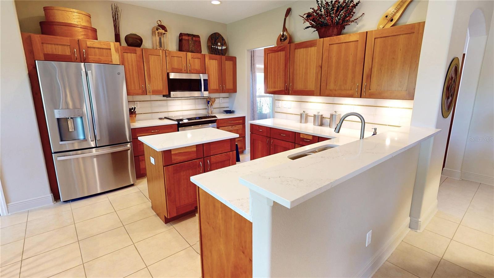 Image 9 of 44 For 2836 Suncoast Lakes Boulevard