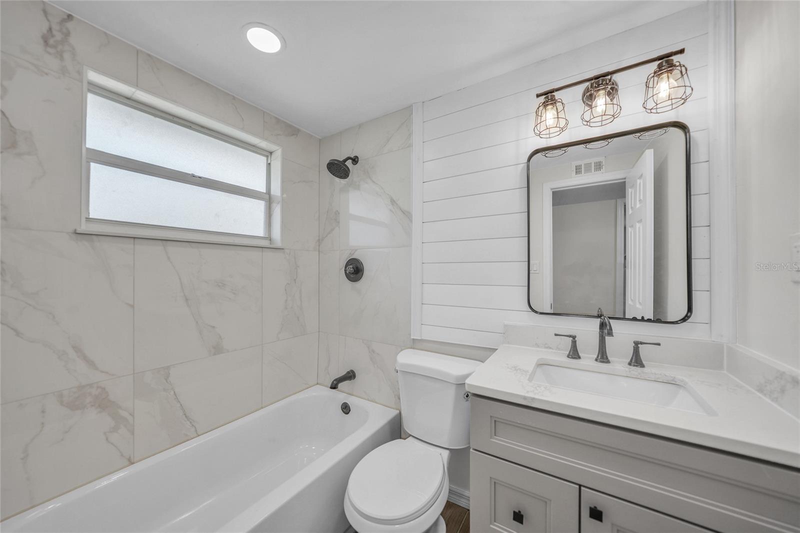 Image 20 of 29 For 654 Aqui Esta Drive