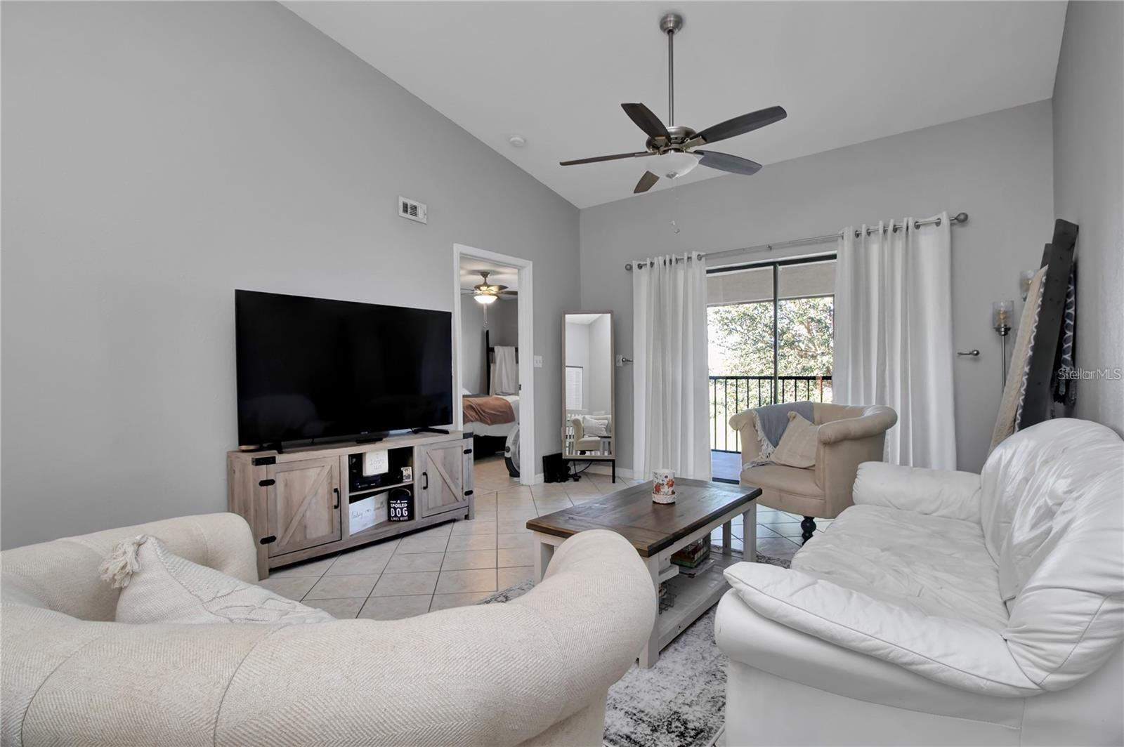 Image 10 of 21 For 1211 Saxony Circle B5