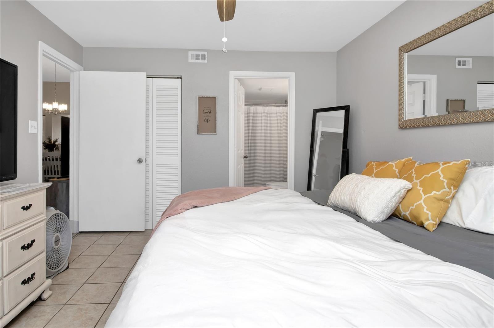 Image 12 of 21 For 1211 Saxony Circle B5