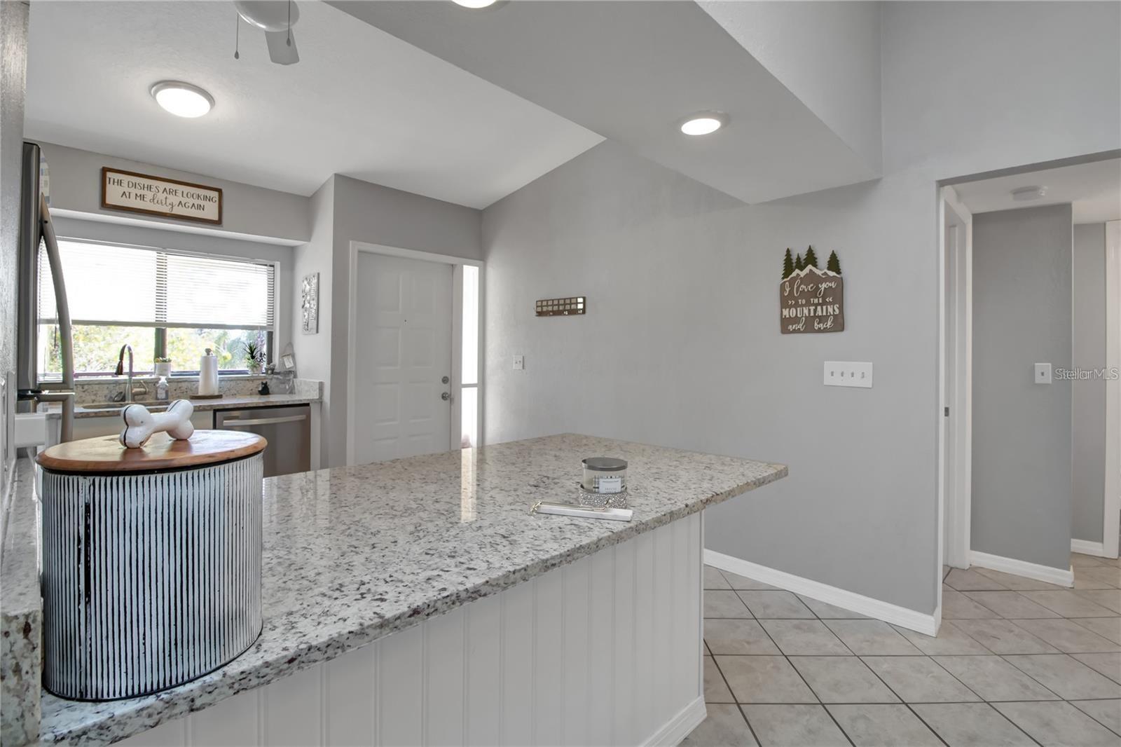 Image 7 of 21 For 1211 Saxony Circle B5