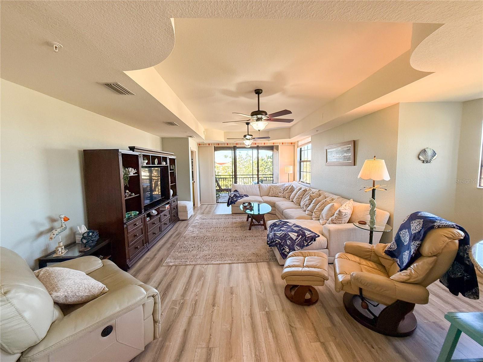 Image 4 of 39 For 1349 Aqui Esta Drive 136