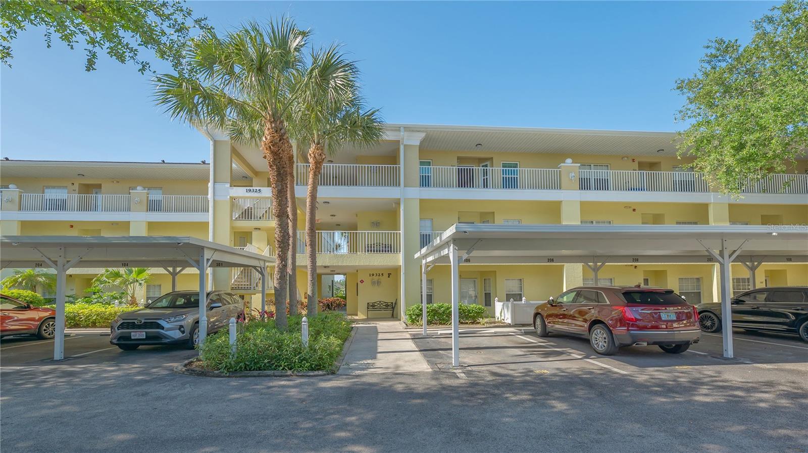 Image 2 of 50 For 19325 Water Oak Drive 305