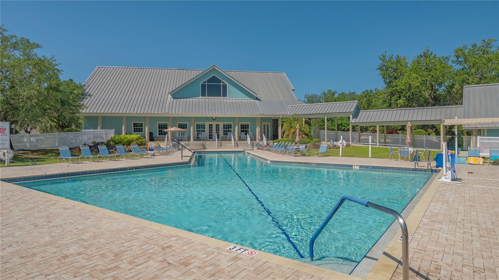 Image 32 of 50 For 19325 Water Oak Drive 305