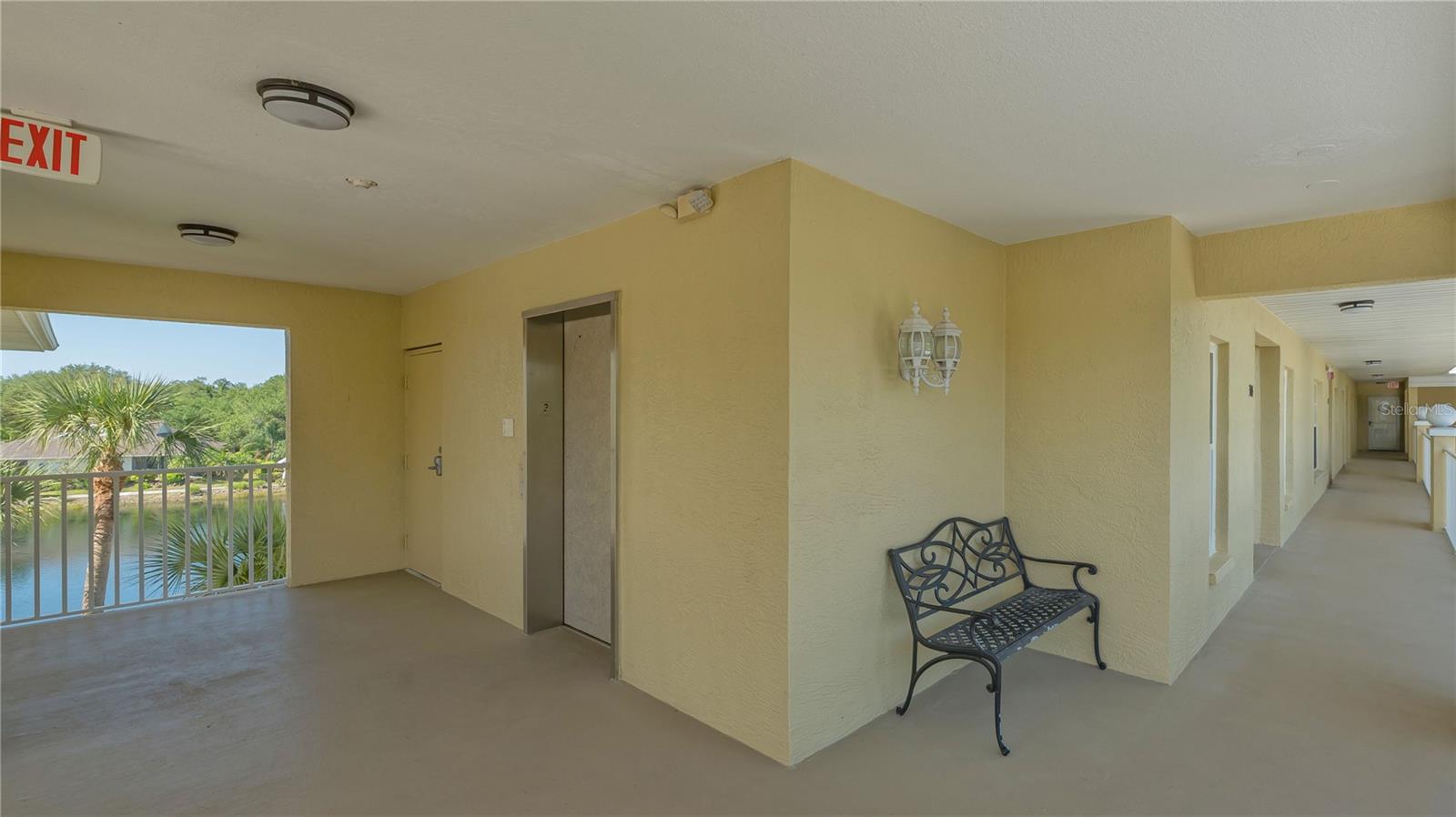 Image 49 of 50 For 19325 Water Oak Drive 305