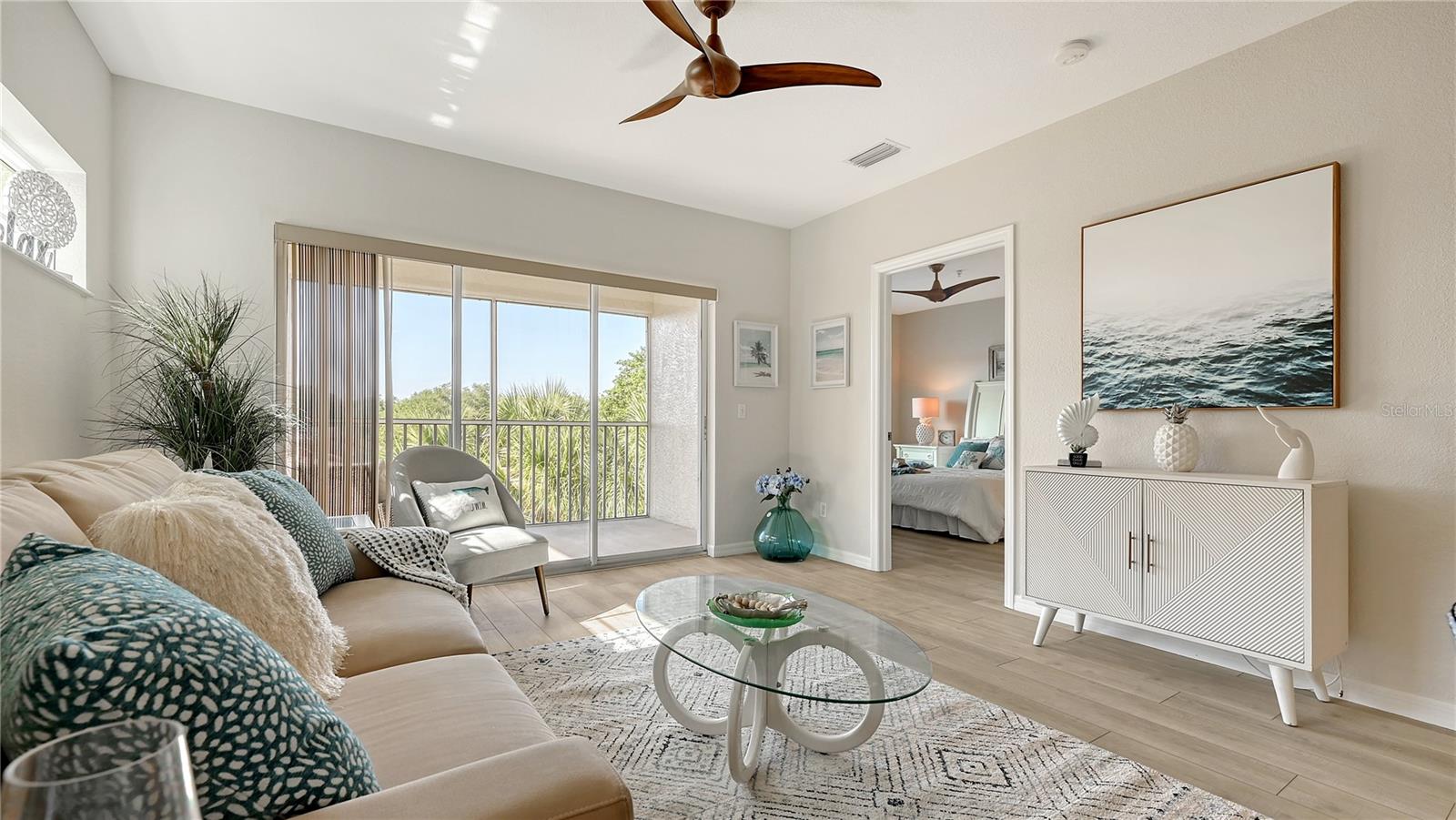 Image 5 of 50 For 19325 Water Oak Drive 305