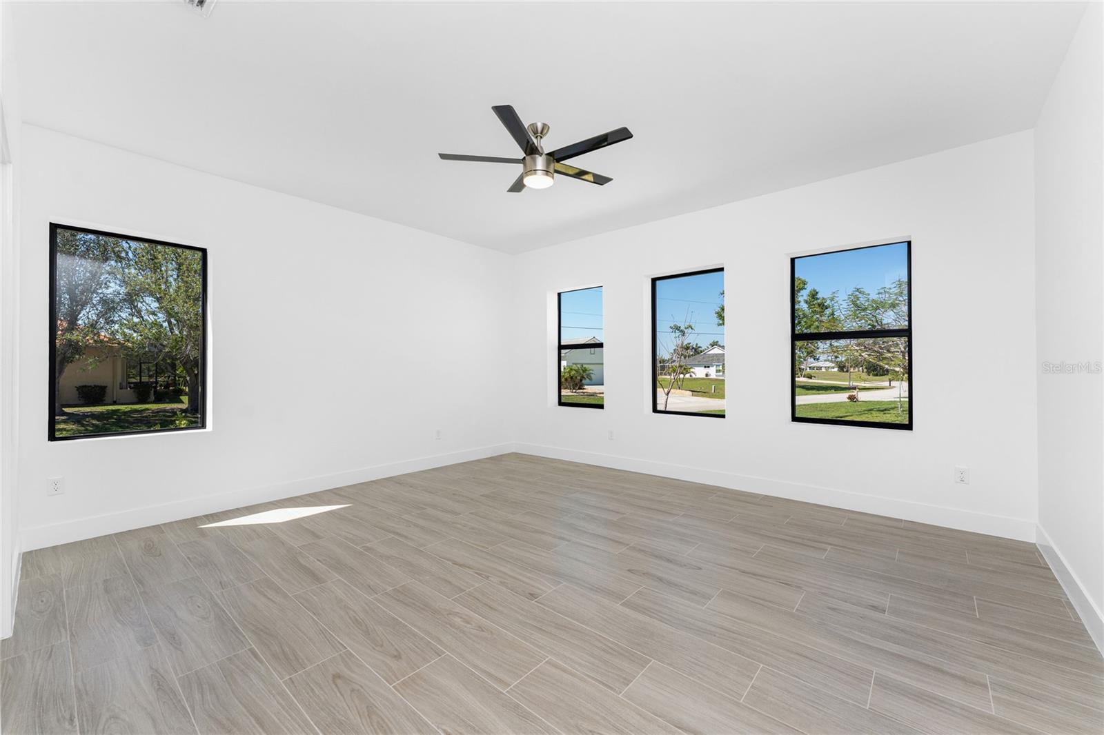 Image 4 of 53 For 24294 Santa Inez Road