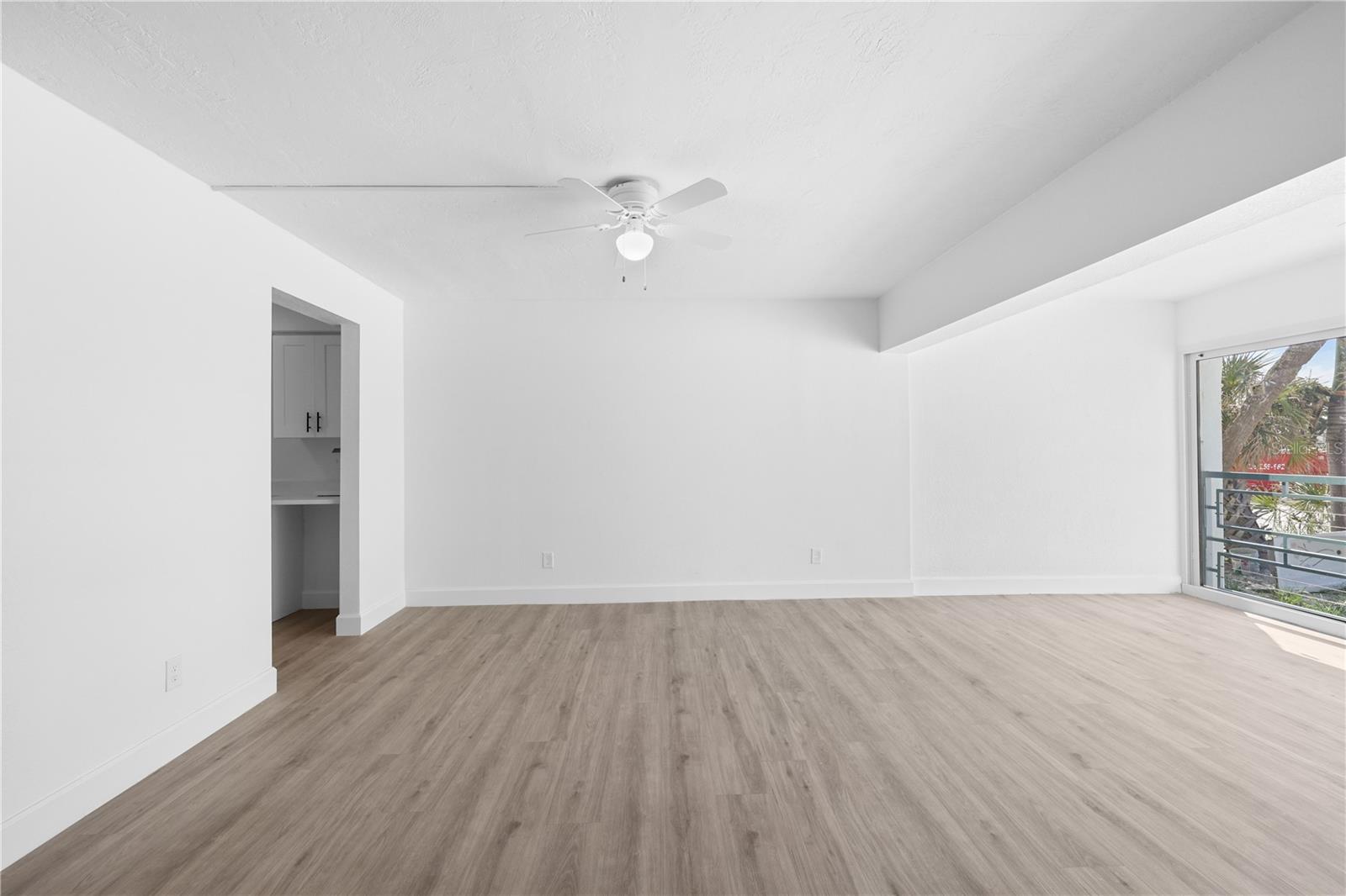 Image 20 of 53 For 6500 Estero Boulevard F116