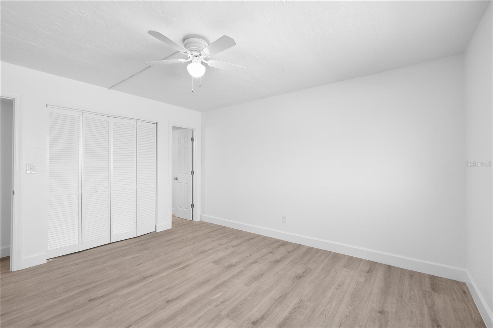 Image 23 of 53 For 6500 Estero Boulevard F116