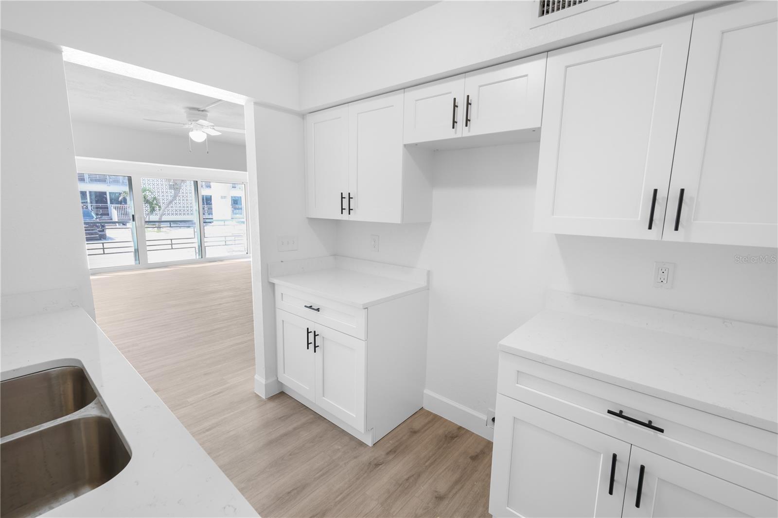 Image 31 of 53 For 6500 Estero Boulevard F116